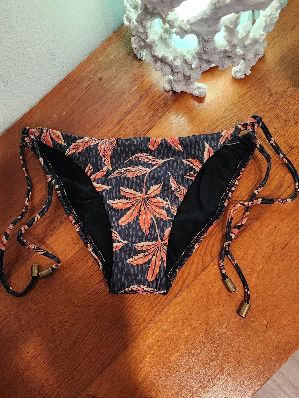 NEW! SOFIA SZ Small Leaf Print Side Tye Bikini Bottom Black & Orange